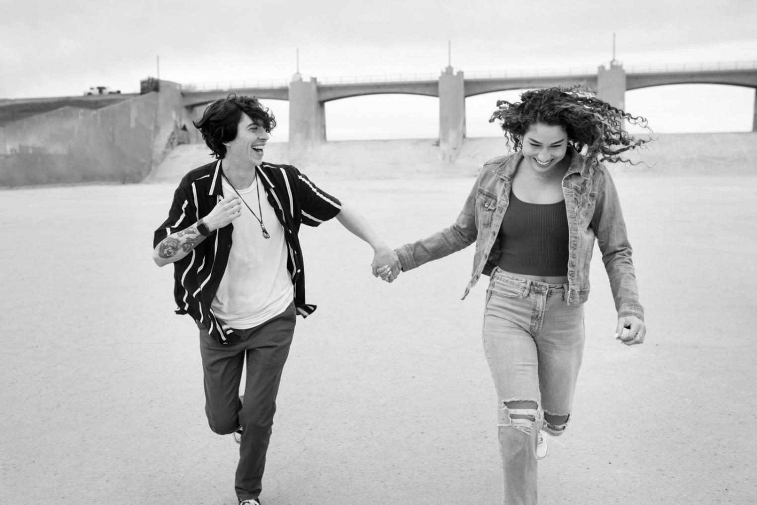 Eltern und erwachsene Kinder beim gemeinsamen Gespräch